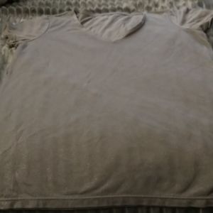 American Eagle favorite tee